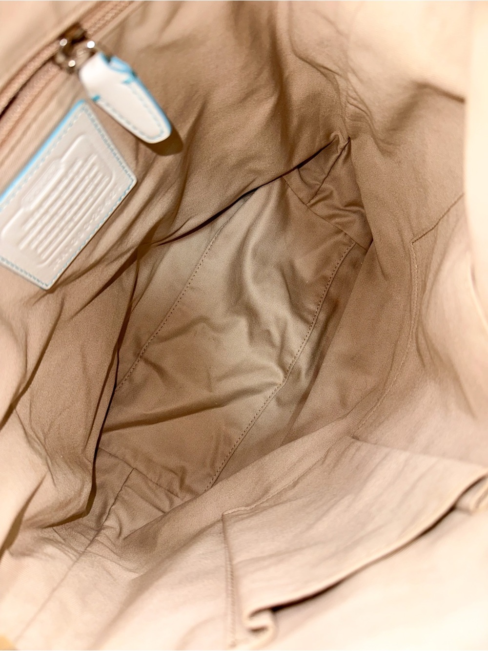 Coach Legacy Omotesando Flagship Duffle White Leather Patchwork Crossbody 23421 - Picture 6 of 16